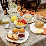 Bed & Breakfast Bairro Alto Ba Sweet 3*